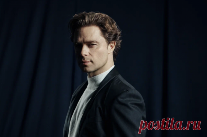 Актер Виталий Гогунский получил штраф за езду на самокате. Звезда «Универа» был наказан за передвижение по проезжей части.