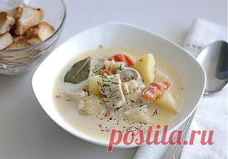 Сырный суп (с плавленным сырком) с курицей
Источник Люблю готовить!!!! :) Кулинарные рецепты

Ингредиенты:

Куриная грудка — 1-2 шт.
Картофель — 2-3 шт.
Морковь — 1/2 шт.
Лук репчатый — 1 шт (средний).
Сырок плавленный «Для супа» — 2 шт.
Масло растительное — 1-2 ст.л.
Соль, черный молотый перец, лавровый лист, зелень.