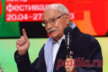 Михалков призвал Индию и Китай принять участие в Евразийской кинопремии. Режиссер, председатель Союза кинематографистов России Никита Михалков заявил, что участие в Евразийской кинопремии, которую кинодеятель ранее предлагал создать в противовес «Оскару», могут принять такие страны, как Китай, Иран и Индия. Михалков добавил, что торопиться с организацией такого мероприятия не стоит.