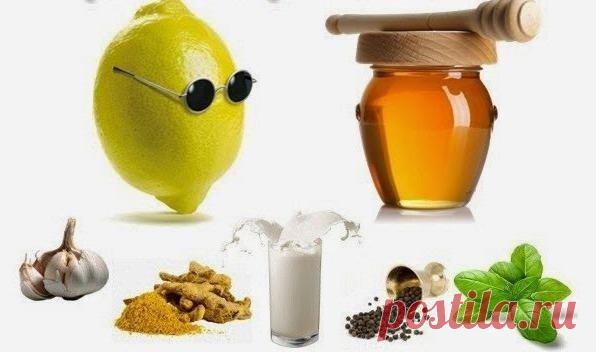 СПОСОБЫ ВЫЛЕЧИТЬ КАШЕЛЬ

- Горячее молоко.
2 варианта: пополам со щелочной минеральной водой (типа «Боржоми») или с медом 1 ч. ложка на стакан.

- Инжир.
Инжир хорошо вымыть, положить в теплое молоко из расчета 1 средний плод на 1,5 стакана. Кипятить на слабом огне 30 мин. под крышкой. Кастрюлю укутать полотенцем, чтобы инжир распарился. Отвар пейте маленькими глоточками.

- Корица.
Принимать 1 ст. ложку теплого меда с 1/4 ч. ложкой корицы 3-5 раз в день. Проходит даже хро...