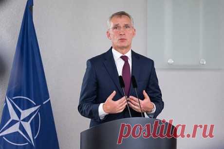 Генсек НАТО заявил об опасности для альянса в случае победы России на Украине. Генеральный секретарь Североатлантического альянса Йенс Столтенберг выразил мнение, что победа России в конфликте на Украине представляет опасность для НАТО и сделает альянс более уязвимым. По его словам, страны военно-политического блока должны продолжать оказывать поддержку Украине, потому что это в их интересах.