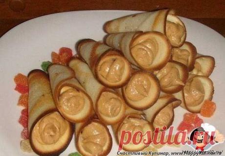 Трубочки с ореховой начинкой..