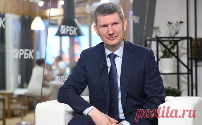 Решетников заявил о росте доли дружественных стран в экспорте из России. Доля дружественных стран в экспорте из России увеличилась с начала 2022 года в два раза, расчеты в долларах, напротив, снизились в три раза.