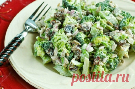 Салат из брокколи / Простые рецепты