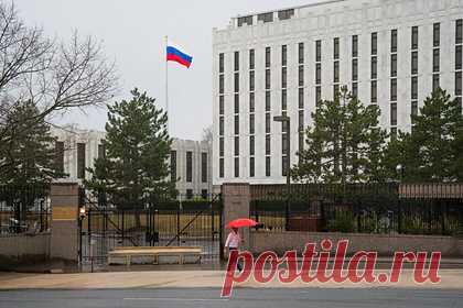 США вышлют советника-посланника посольства России. Госдепартамент США заявил о высылке из Вашингтона советника-посланника посольства России. В Госдепе добавили, что рассматривают высылку дипломата как прямой ответ на высылку из Москвы заместителя главы американской дипмиссии Барта Гормана, о которой стало известно 17 февраля.