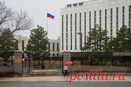США вышлют советника-посланника посольства России. Госдепартамент США заявил о высылке из Вашингтона советника-посланника посольства России. В Госдепе добавили, что рассматривают высылку дипломата как прямой ответ на высылку из Москвы заместителя главы американской дипмиссии Барта Гормана, о которой стало известно 17 февраля.