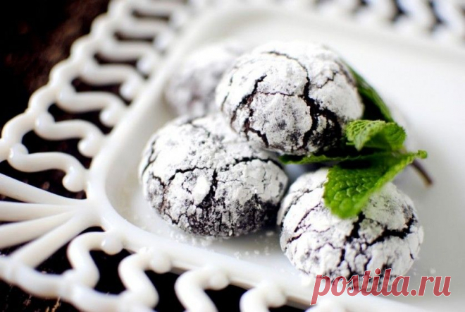 С эффектом кракелюра… Печенье с мятой и темным шоколадом — Вкусные рецепты