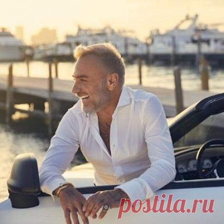 Танцующий миллионер Джанлука Вакки опять холостой: итальянец расстался с девушкой