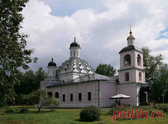 Храм троицы живоначальной в хорошеве При клиниках на Девичьем поле.