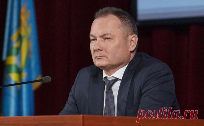 Главу Ленинского округа Подмосковья арестовали за взятку. Главу Ленинского района Подмосковья Спасского, задержанного накануне, арестовали до 22 января по делу о получении взятки в особо крупном размере. Источник РБК говорил, что его подозревают «в махинациях с земельными участками»