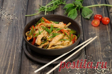 15 простых рецептов лапши вок с курицей