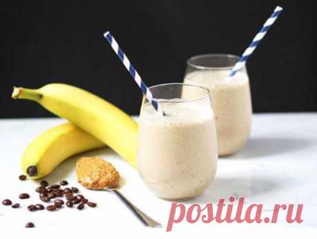 Бананово-кофейный смузи 

Смузи со вкусом бананового пирога и утреннего кофе… Что может быть лучше на завтрак? А порцией белка щедро делится натуральный йогурт. 

Ингредиенты: 
Показать полностью…
