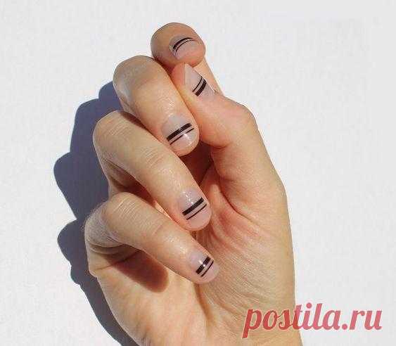 Маникюр в стиле минимализм – лучший вариант для женщин «за»
Длинные наращённые ногти-стилеты, объемный дизайн и стразы – все эти приемы безнадежно устарели. Сейчас главенствует тренд на естественность и натуральность, которые не могли не затронуть сферу маникюра. И это очень хорошо, если вы не юная модница, а солидная дама в возрасте «за…», не будем уточнять цифру, ведь воспитанные люди не задают вопросов о возрасте женщинам. […]
Читай дальше на сайте. Жми подробнее ➡