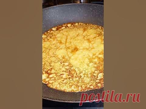 мука 130гр 2 яйца молоко 300млкартошка 300гр соль, куркума 1/3 чайной ложкинамазка 150гр сметаны1 столовая ложка майонеза чеснок 2 зубчика небольшой пучок ук...