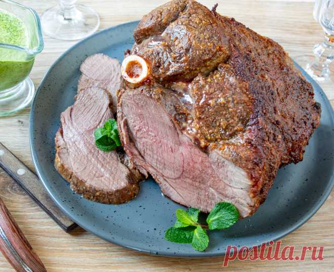 Баранья нога, запеченная в сванской соли на Вкусном Блоге У меня тут для вас рецепт бараньей ноги к рождественскому столу. Готовится она проще простого – вот правда 🙂 Замариновать на ночь, а потом в духовку – и ждать. Получается сочно, ароматно, со вкусом Грузии. Потому что основная ароматическая составляющая этого блюда – сванская соль. Это смесь соли и набора…