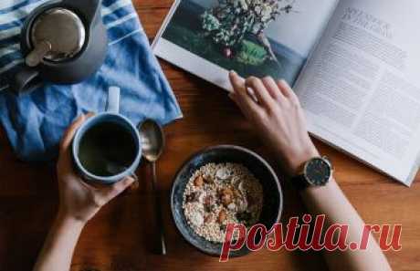 10 самых полезных круп Около 40% рациона должны составлять крупы, рекомендует ВОЗ. Они содержат необходимые для энергии сложные углеводы и в целом положительно влияют на здоровье и самочувствие. Не забудьте включить крупы из этой  статьи в свой список покупок.