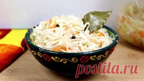 Сладкая маринованная капуста по-быстрому.