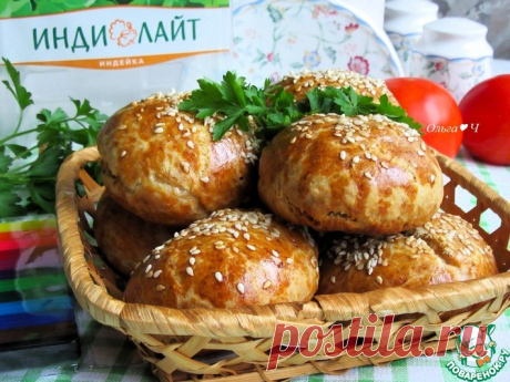 Булочки с колбасой и сыром Кулинарный рецепт