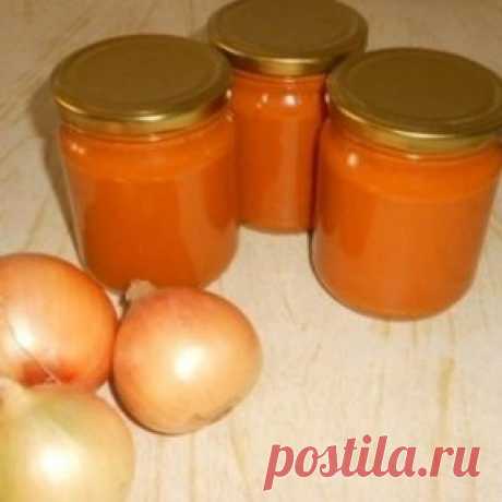Икра кабачковая на 3 кг... 
Обязательно приготовьте эту вкусную икру на зиму. Хлопот практически никаких, ингредиентов минимум, зато удовольствие от открытие очередной баночки получать будете круглый год! 
У каждой хозяйки есть свой, годами проверенный рецепт приготовления икры из кабачков. В нашей семье таких рецептов несколько: кто-то любит с помидорами, кто-то — с перцем или баклажанами. Но вот икра, приготовленная по этому простейшему рецепту, устраивает всех. Ингредиентов минимум, времени н