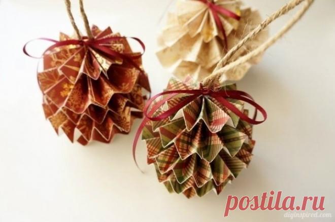 Елочные шарики из бумаги гармошкой — Поделки с детьми