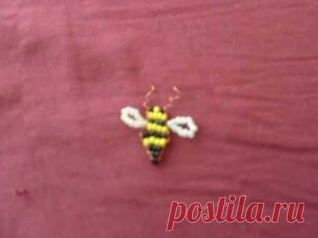 Tutorial Abejita hecha con chaquira.