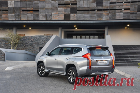 Компания Mitsubishi обновила внедорожник Pajero Sport. Показаны официальные фото с производственной площадки.