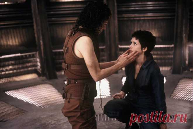 Чужой 4: Воскрешение (1997)