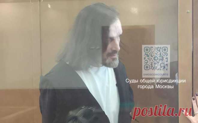 Вора в законе Чачибая приговорили к 15 годам. Вора в законе Давида Чачибая (известен также как Давид Герлиани или Дато Сван) приговорили к 15 годам колонии строгого режима за занятие высшего положения в преступной иерархии и за вымогательство. В 2022 году его выдал Египет