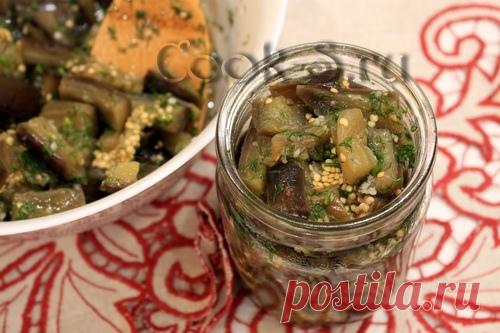 Баклажаны с чесноком на зиму

 
Если Вам не удалось в этом году закрыть грибов, то такая альтернатива грибочкам будет кстати. Это очень вкусные баклажаны с чесноком. Очень хорошо идут зимой и к картошке, и как просто закусочка, а в пост, так милое дело кушать их. Вкусно! 
 
Продукты: 
5 кг баклажанов 
0,5 литра растительного масла 
500 г соли 
150 г чеснока 
 
Для маринада: 
5 литров воды 
200 гр уксуса 9% 
 
1. Засыпать солью, перемешать и оставить на час. После тщательно...