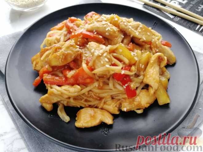 Рецепт: Лапша удон с мясом и ананасом на RussianFood.com