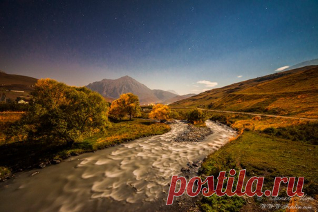 Река Мидаграбиндон, Северная Осетия. Автор фото: Игорь Литвяк. Спокойной ночи.