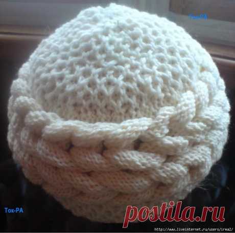 Шапка спицами с объёмными косами автор Ток-РА.