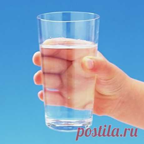 Стакан воды натощак- ценный помощник для организма / Все для женщины