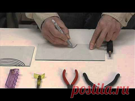 ▶ Learn to cut glass into shapes. - YouTube