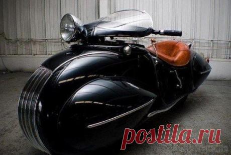 Мотоцикл"Henderson Streamline" уцелевший с 1930 года