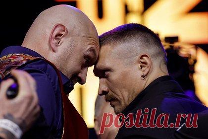 Фьюри и Усик устроили потасовку во время битвы взглядов в Эр-Рияде. Британский боксер Тайсон Фьюри и украинец Александр Усик устроили потасовку во время битвы взглядов в Эр-Рияде, из-за чего их пришлось разнимать охране. Инцидент произошел после пресс-конференции, приуроченной к бою за звание абсолютного чемпиона мира по боксу в тяжелом весе.