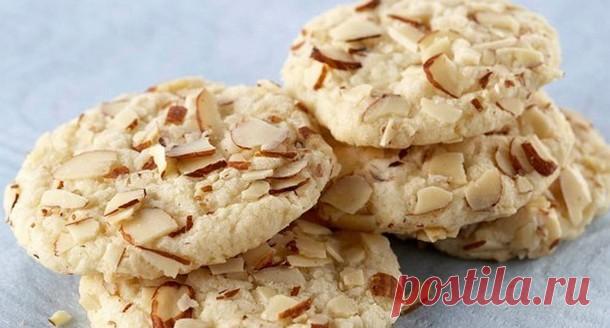 Миндальное печенье - У нас так МИНДАЛЬНОЕ ПЕЧЕНЬЕ ИНГРЕДИЕНТЫ: ► 2 ст. перемолотого в крошку миндаля (получается из 200 г орехов) ► 1,5 ст. овсяных хлопьев ► 0,5 ст. сахара ► 4 ст. л....