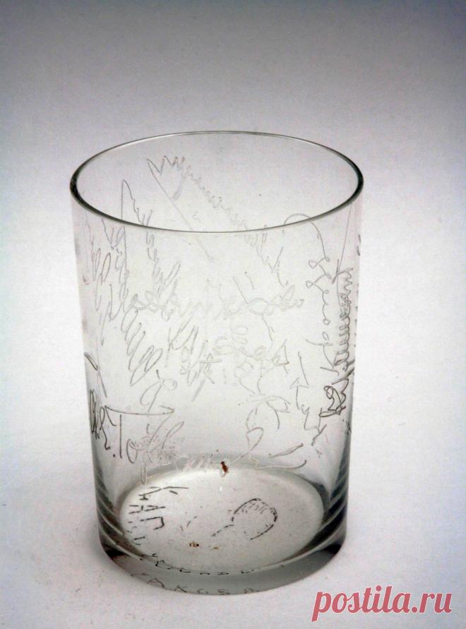 Стеклянный стакан. Дятьковский хрустальный завод | Русская Антикварная Галерея