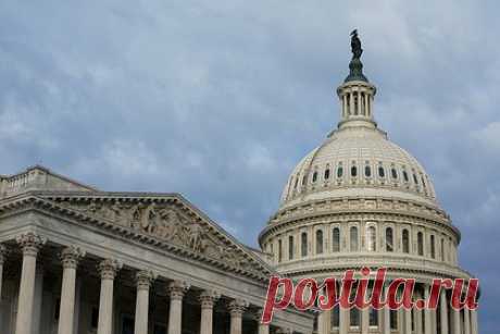Раскрыты сроки голосования Сената США по пакету помощи Украине. Сенат США может проголосовать по пакетному запросу американского президента Джо Байдена на помощь Украине, Израилю и другие цели нацбезопасности не раньше 11 декабря. 15 декабря Сенат планирует отправиться на рождественские каникулы. Голосование может задержаться из-за разногласий между законодателями.