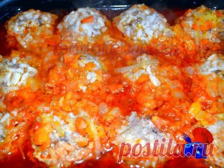 Тефтели
 - это одно из любимых детских блюд. А подлива прекрасно сочетается практически с любым гарниром.