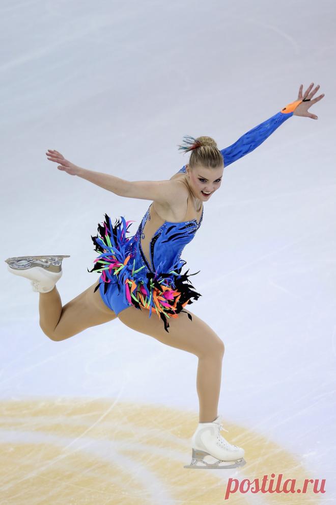 яркое платье и сочетание цвета