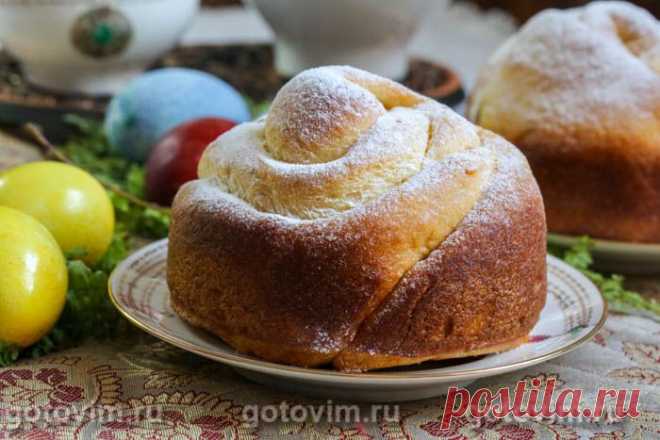 Заварной пасхальный кулич по старинному рецепту. Рецепт с фото Это кулич выглядит необычно и по форме напоминает цветочный бутон. Мякиш кулича пористая, воздушная и очень ароматная, что и ожидаемо от хорошей сдобы. По желанию, кроме замоченного в алкоголе изюма, в тесто можно примешать цукаты. Для украшения достаточно сахарной пудры.


