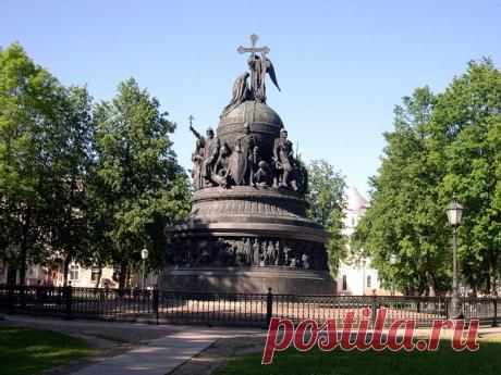 Славься в веках, Россия! Торжественная Песнь. Музыка Владимира Сидорова. Исполняет духовой оркестр Магнитогорской консерватории под руководством Ивана Капитонова. 2000 г.