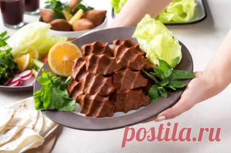 Pratik etsiz çiğ köfte nasıl yapılır? Evde çiğ köfte tarifi...