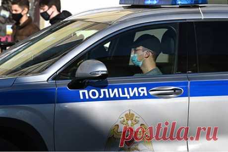 Двоих россиян осудят за заказное убийство бизнесмена в 2010 году. В Волгограде суд рассмотрит дело двоих исполнителей убийства 51-летнего предпринимателя, совершенного 12 лет назад. 30 апреля 2010 года на парковке теннисного клуба обнаружили тело бизнесмена, которого фигуранты дела обездвижили электрошокером и забили до смерти металлической монтировкой.