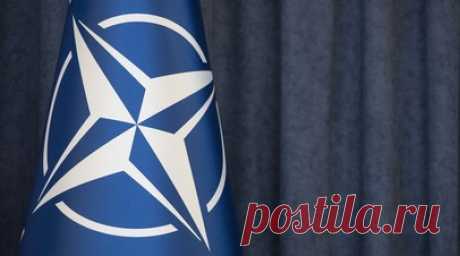 Bild: Германия не соглашается на формулировки о законном месте Украины в НАТО. Правительство Германии не соглашается ни на какие формулировки, которые бы создали впечатление «ускоренного пути» Украины к членству в НАТО, пишет немецкий таблоид Bild со ссылкой на «конфиденциальный правительственный документ». Читать далее