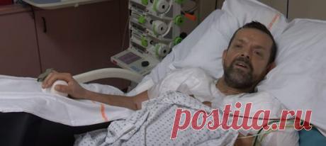 Феликс Гретарссон лишился обеих рук в далеком 1998 году и все это время не терял надежды на пересадку новых. И вот наконец подходящие части тела были найдены, и мужчине провели многочасовую операцию.