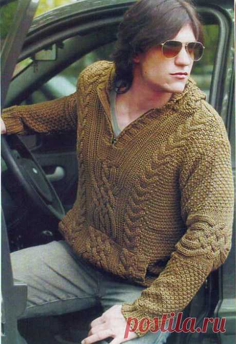 Пуловер мужской из аранских жгутов.
