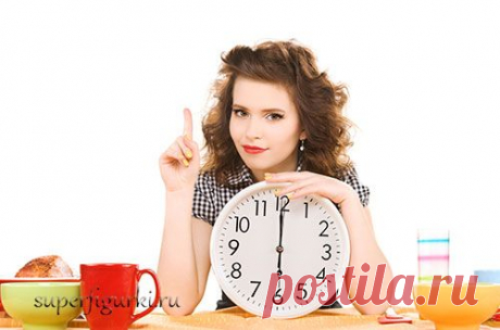 Как есть медленно и внимательно? | superfigurki.ru
Для чего необходима эта привычка? Наша жизнь, особенно в больших городах, настроена на большие скорости. Высокий ритм жизни становится ценностью и диктует свои правила. 
Огромная индустрия хотдогов, горячих пирожков и пресловутый Макдоналдс — все они созданы для того, чтобы у нас была возможность удовлетворить потребность в быстрой еде. И, что самое плохое, на мой взгляд — эта привычка приходит очень быстро и остается навсегда,