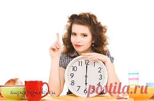 Как есть медленно и внимательно? | superfigurki.ru
Для чего необходима эта привычка? Наша жизнь, особенно в больших городах, настроена на большие скорости. Высокий ритм жизни становится ценностью и диктует свои правила. 
Огромная индустрия хотдогов, горячих пирожков и пресловутый Макдоналдс — все они созданы для того, чтобы у нас была возможность удовлетворить потребность в быстрой еде. И, что самое плохое, на мой взгляд — эта привычка приходит очень быстро и остается навсегда,